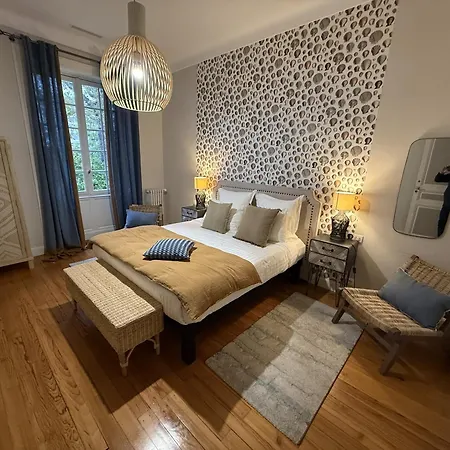 Guest house Maison Cuevas 2*